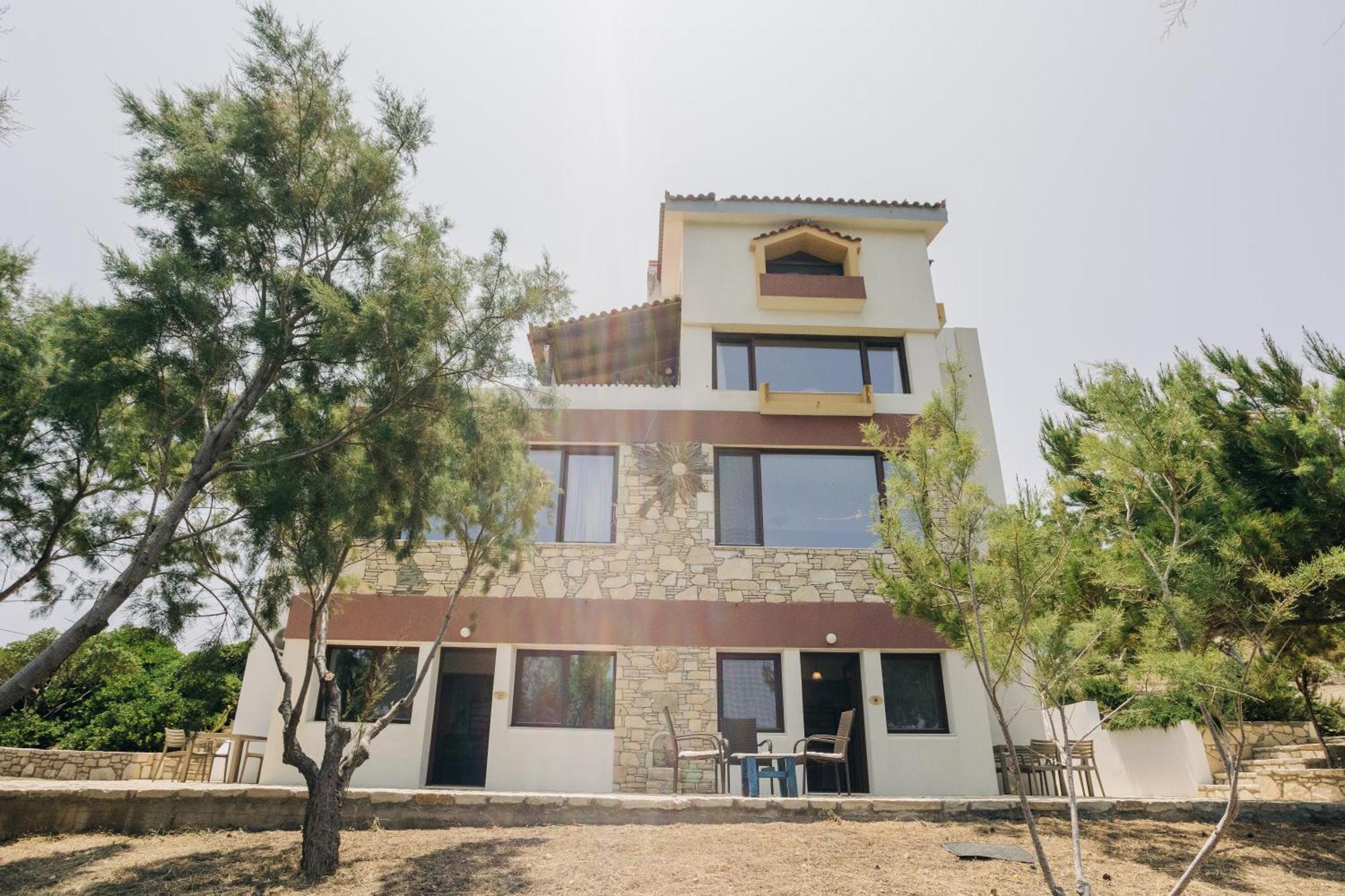 Aparthotel Iliatoras Agia Pelagia  Exterior foto