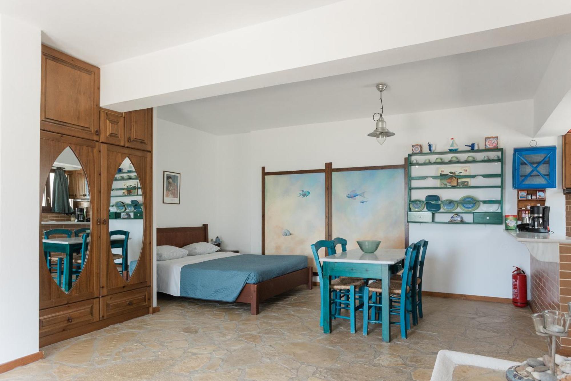 Aparthotel Iliatoras Agia Pelagia  Exterior foto